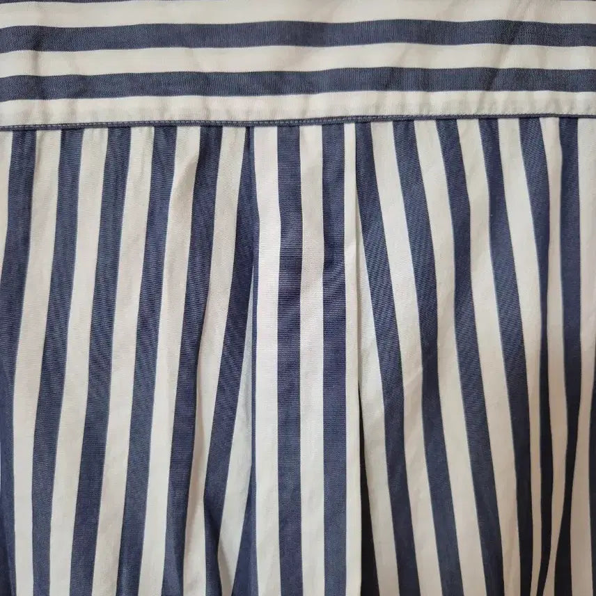 [BUNJANG] Uniqlo Striped Short Sleeve Shirt / 유니클로 스트라이프 반팔 셔츠 M