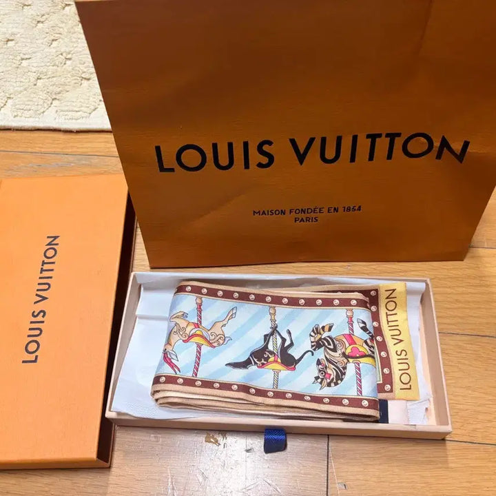 [BUNJANG] Louis Vuitton Carousel Bandou Scarf / 루이비통 회전목마 방도 스카프 1회착용