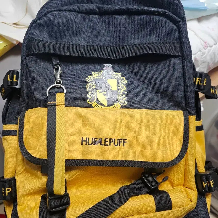 [BUNJANG] Harry Potter Hufflepuff Backpack / 해리포터 기숙사 백팩 후플푸프 가방