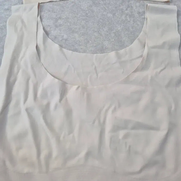 [BUNJANG] Nude Tone Bra Top (Set of 2) / 누드톤 캡없는  브라탑 2개 44.55