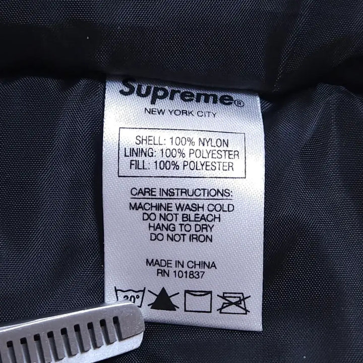 [BUNJANG] Supreme Red Hooded Padded Jacket / 슈프림 레드 후드 패딩 자켓