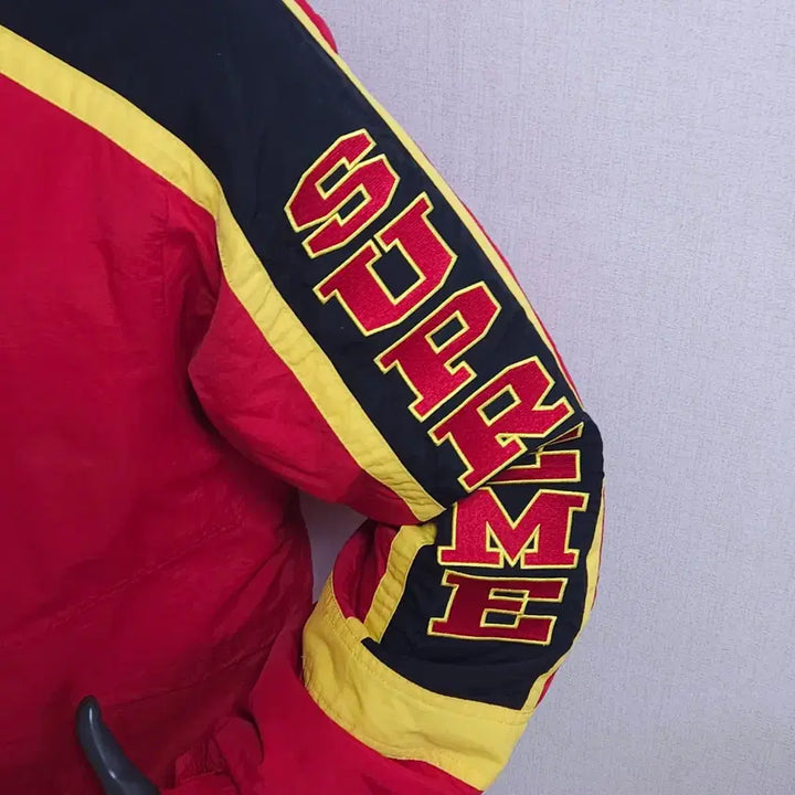 [BUNJANG] Supreme Red Hooded Padded Jacket / 슈프림 레드 후드 패딩 자켓