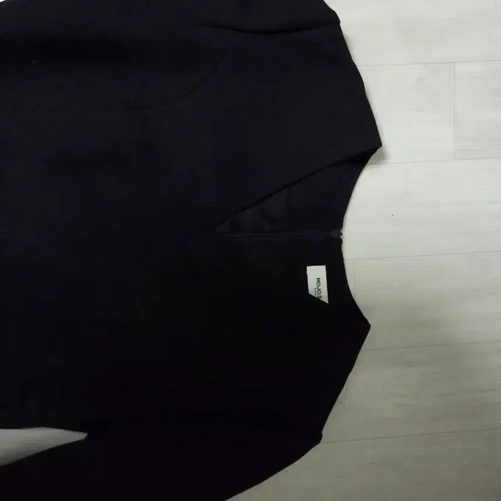 [SOLD OUT] 모조에스핀 블랙원피스