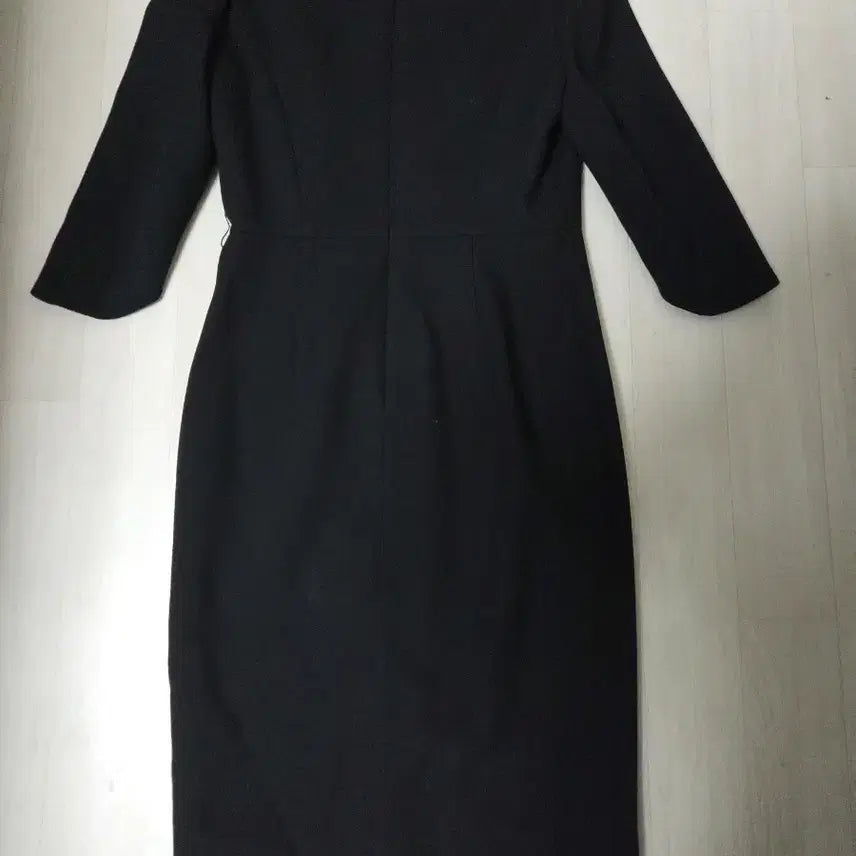 [SOLD OUT] 모조에스핀 블랙원피스