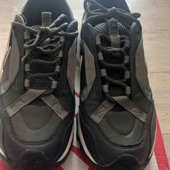 [BUNJANG] Nike TC 7900 Sneakers / 나이키   TC 7900 운동화 새거