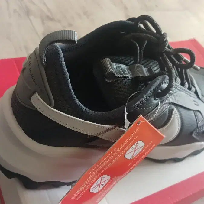 [BUNJANG] Nike TC 7900 Sneakers / 나이키   TC 7900 운동화 새거