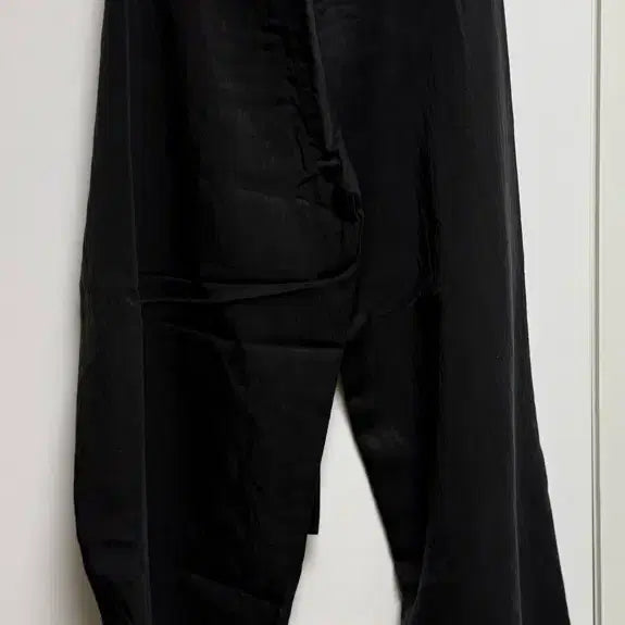 [BUNJANG] Arket Wrap Front Tailored Trousers (Size 36) / 아르켓 랩 프론트 테일러드 트라우저 36사이즈