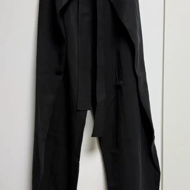 [BUNJANG] Arket Wrap Front Tailored Trousers (Size 36) / 아르켓 랩 프론트 테일러드 트라우저 36사이즈