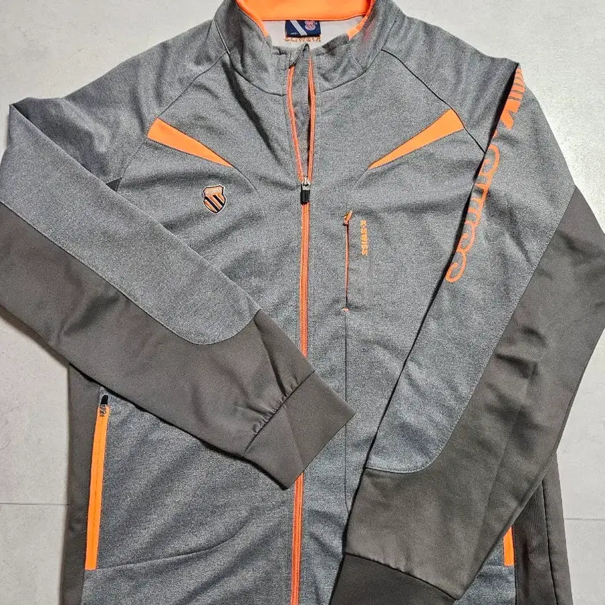[BUNJANG] K-Swiss Training Jacket / K-SWISS 케이스위스 트레이닝 자켓 개당  105