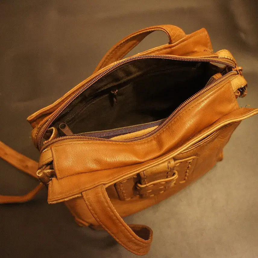[BUNJANG] Vintage Leather Crossbody Bag / 6953 크로스가방 크로스백 가죽백 가죽가방 빈티지가방 여성가방 남자백