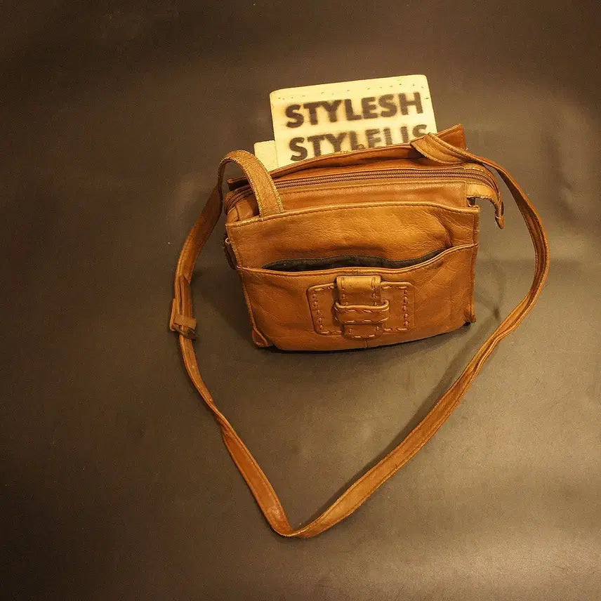 [BUNJANG] Vintage Leather Crossbody Bag / 6953 크로스가방 크로스백 가죽백 가죽가방 빈티지가방 여성가방 남자백