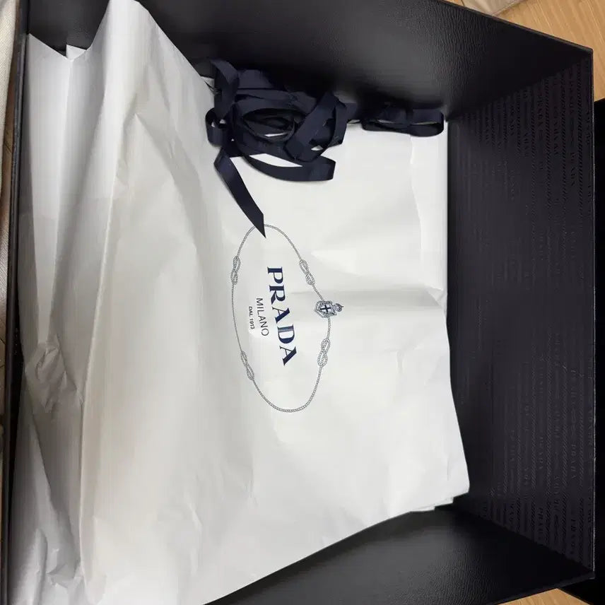 [BUNJANG] Prada Bag Box / 프라다 가방 상자 팝니다~