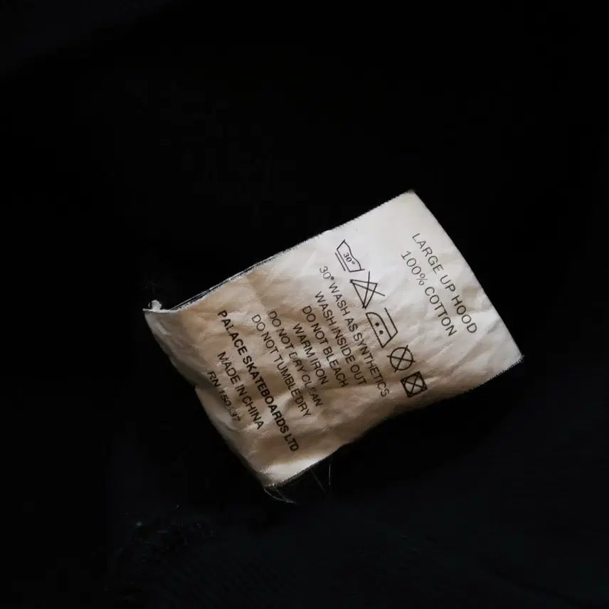 [BUNJANG] Palace Side Logo Hoodie / 팔라스 사이드 로고 후드티