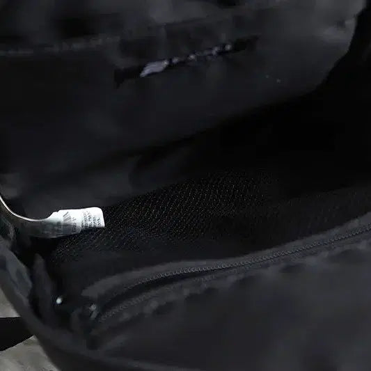 [BUNJANG] Beanpole Sling Bag / 빈폴 슬링백