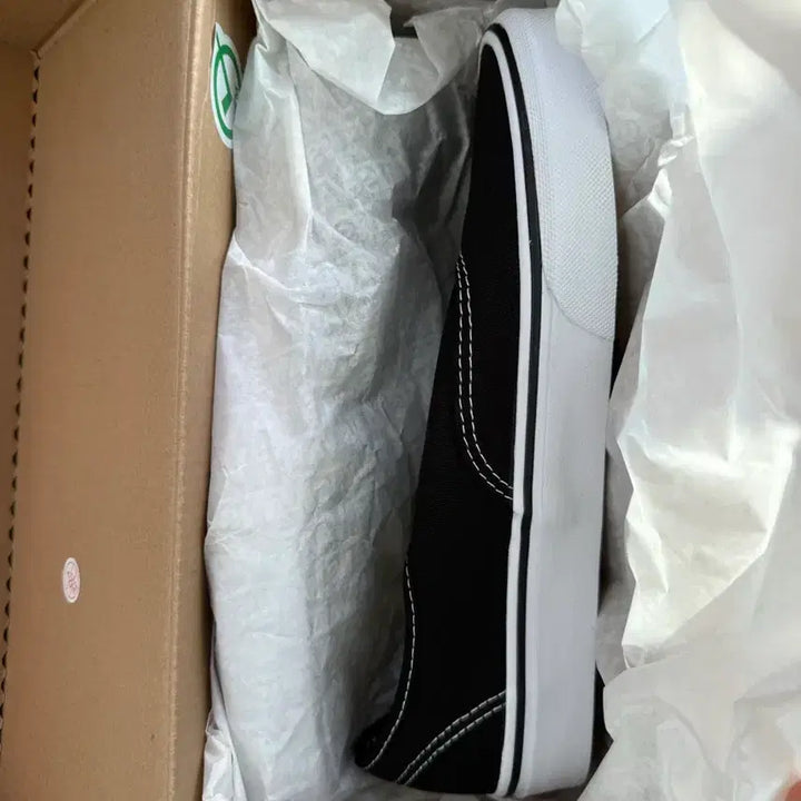 [BUNJANG] Vans Authentic Sneakers / 반스 어센틱 255