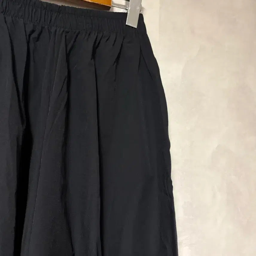 [BUNJANG] Banding Crinkle Trousers / 밴딩 바스락 통바지