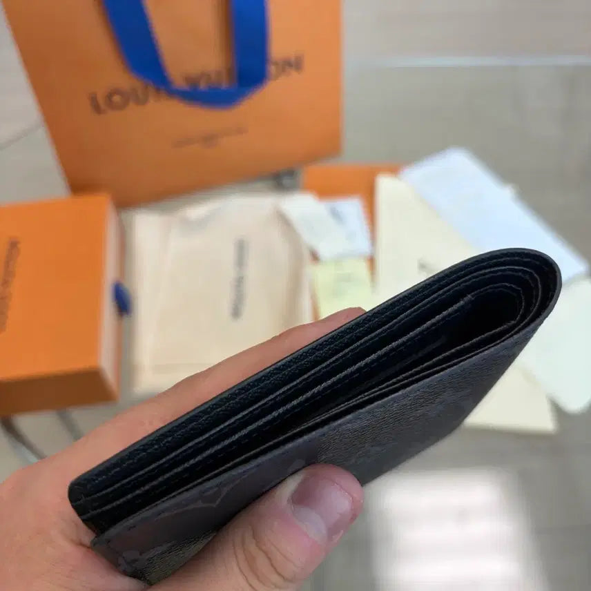 [BUNJANG] Louis Vuitton Eclipse Bi-fold Wallet / {새상품급/풀구성}루이비통 이클립스 반지갑