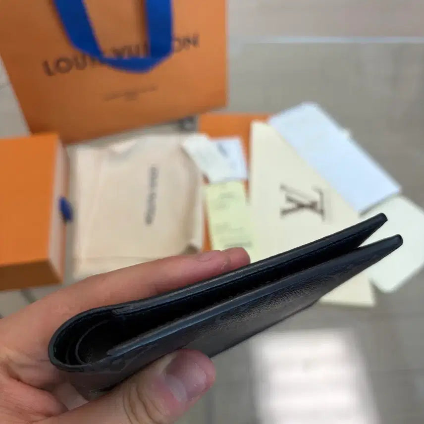 [BUNJANG] Louis Vuitton Eclipse Bi-fold Wallet / {새상품급/풀구성}루이비통 이클립스 반지갑