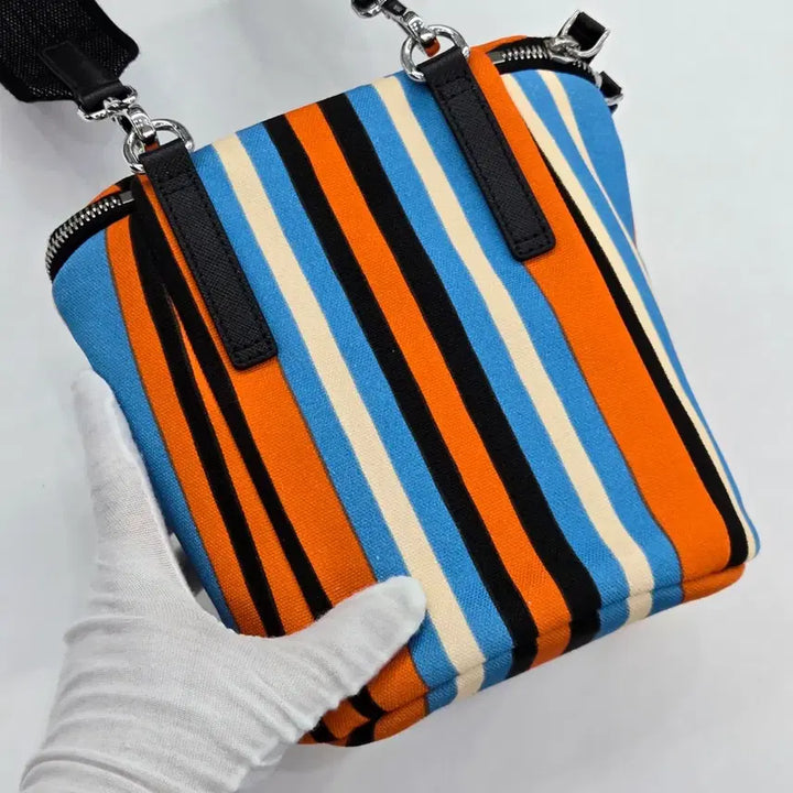 [BUNJANG] Prada Duo Messenger Crossbody Bag / { 새상품 } 프라다 블랙 삼각로고 스트라이프 듀오 메신저 크로스백