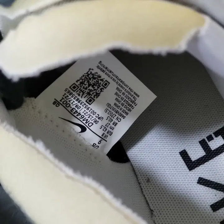 [BUNJANG] Nike Sacai Blazer Low Black Sneakers / 나이키 사카이 블레이저 로우 블렉 270