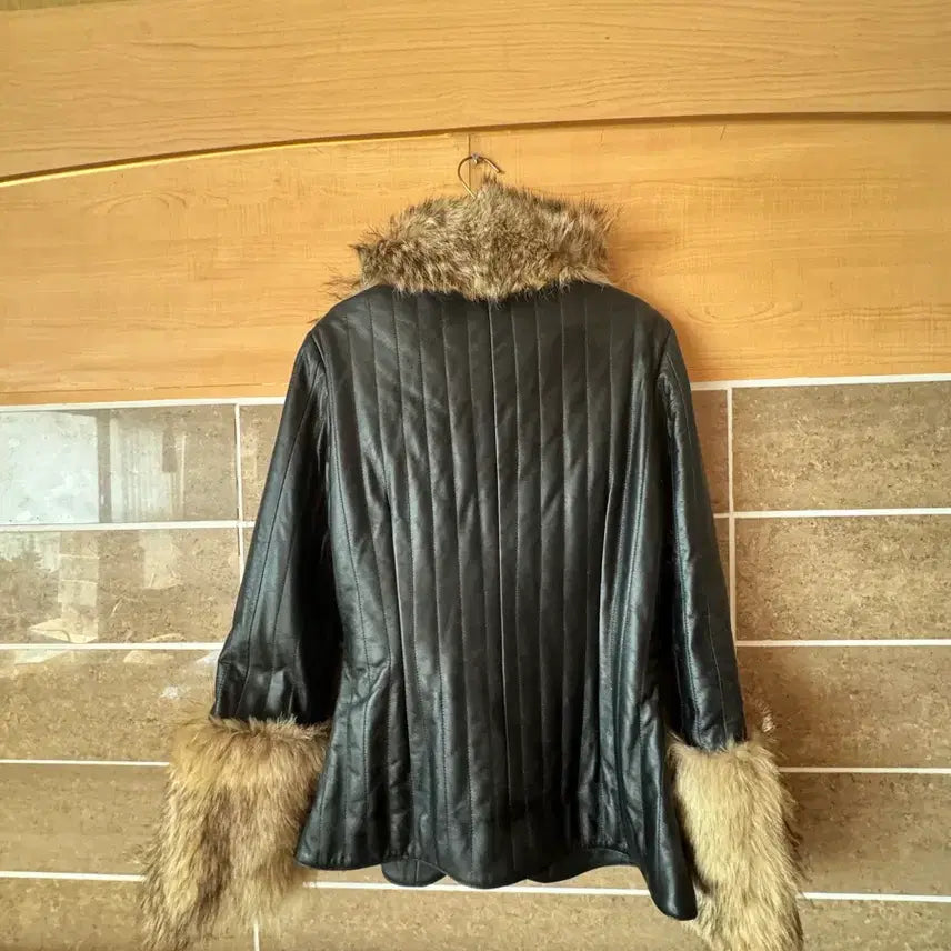 [BUNJANG] Black Leather Fur Jacket / 블랙 가죽 퍼 자켓