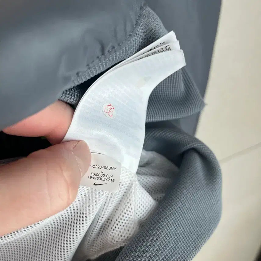 [BUNJANG] Nike Windrunner Windbreaker (L) / 나이키 윈드러너 바람막이 (L)