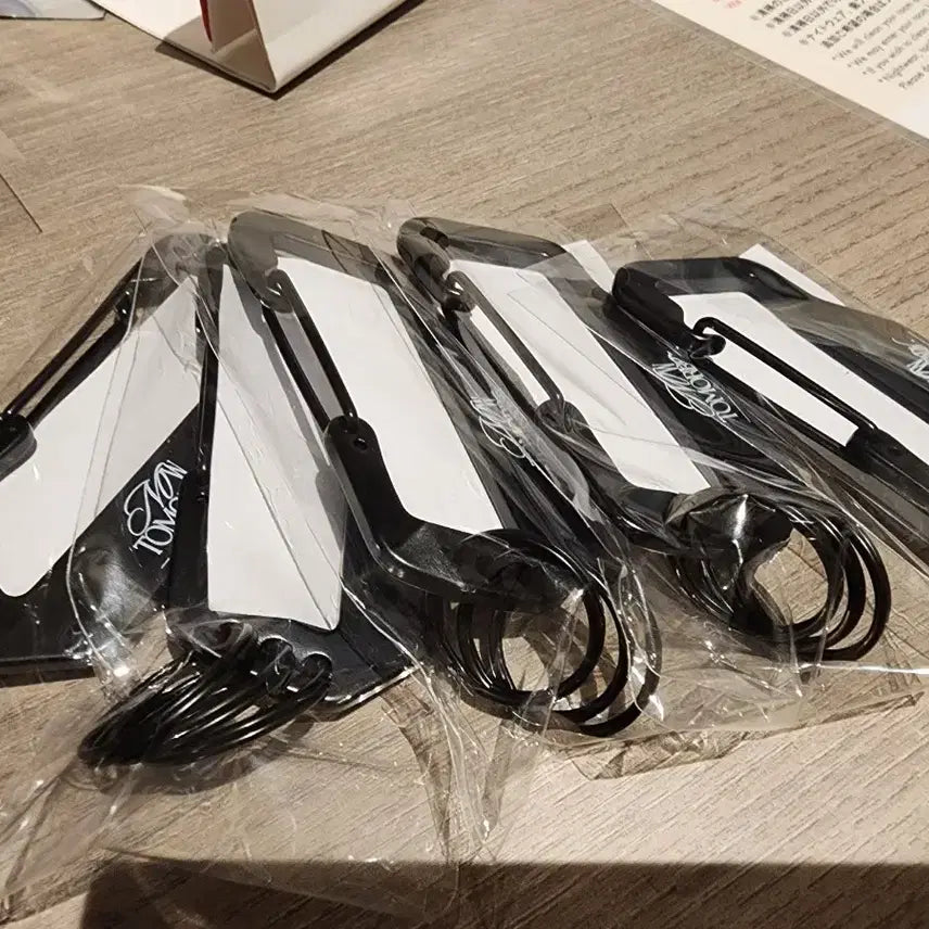 [BUNJANG] fromis_9 Japan MD Carabiner / 프로미스나인 일본MD 카라비너