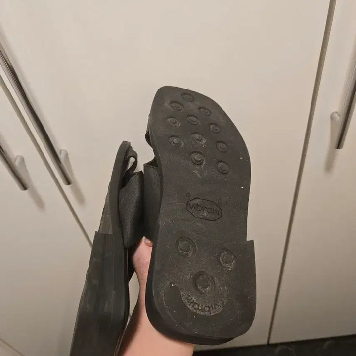 [BUNJANG] JOSEPHT Troy Black Sandals / JOSEPHT 트로이 블랙 샌들