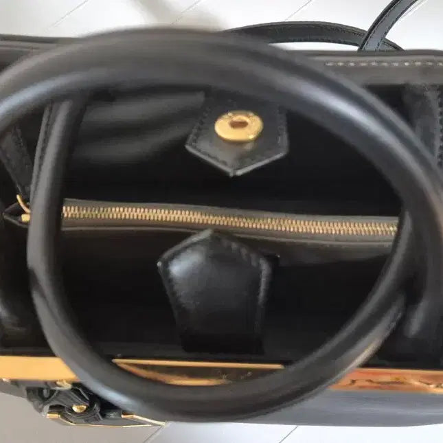 [BUNJANG] Fendi Toujours Small Tote Shoulder Bag / 펜디 투쥬르 스몰 토트겸 숄더백 펜디가방