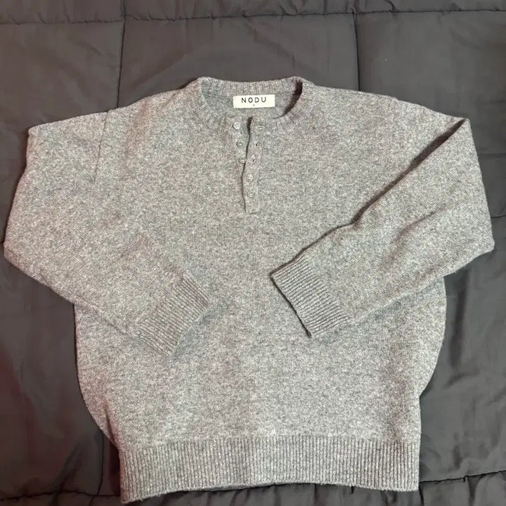 [BUNJANG] NodeU Henley Knit Gray M / 노드유 헨리넥 니트 회색