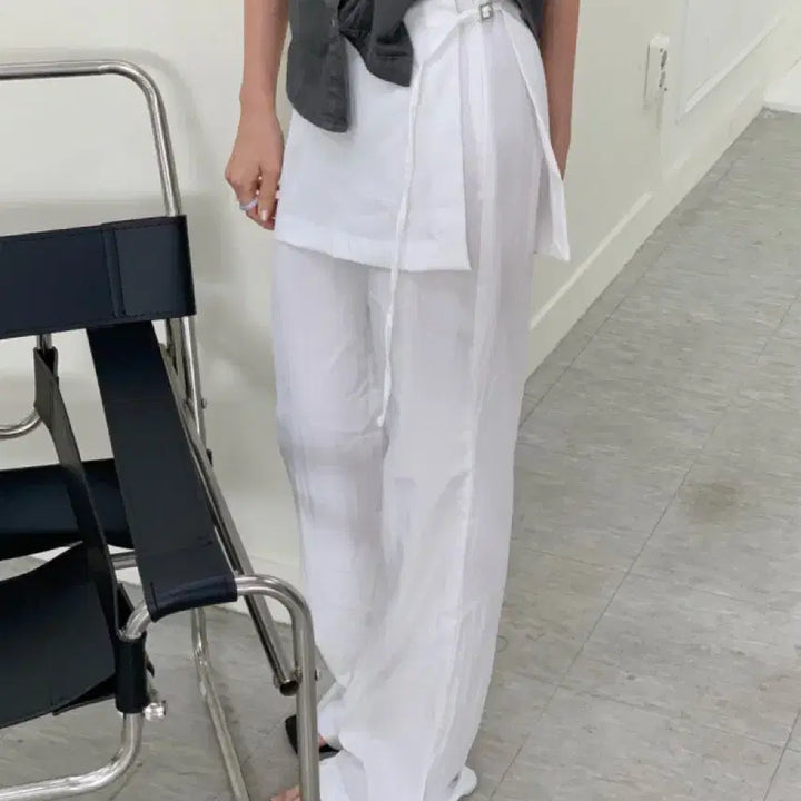 [BUNJANG] Avely Layered Semi Bootcut Skirt Pants White / 에이블리 레이어드 세미부츠컷 스커트팬츠 화이트
