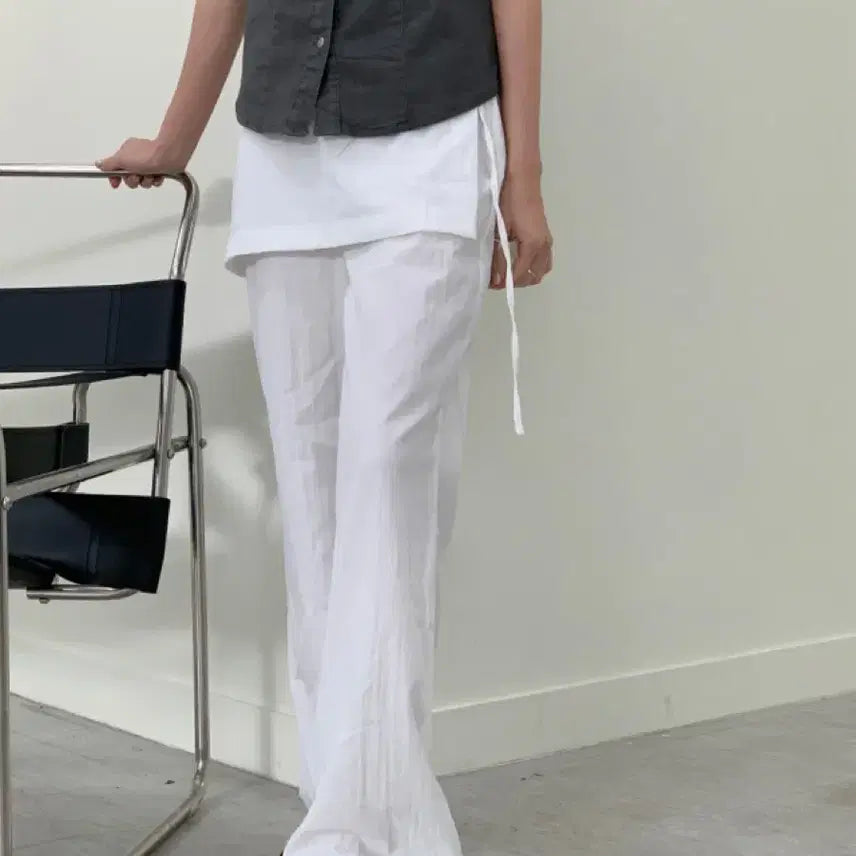 [BUNJANG] Avely Layered Semi Bootcut Skirt Pants White / 에이블리 레이어드 세미부츠컷 스커트팬츠 화이트