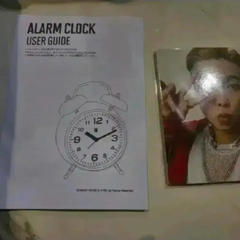 [BUNJANG] BTS Alarm Clock + Photocard Set / 새상품) BTS 알람 시계 +  포토카드 세트 판매합니다