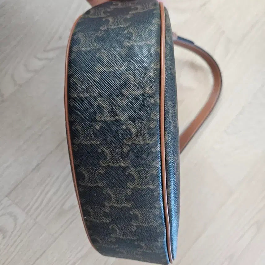 [BUNJANG] Celine Ava Bag Medium Tan / 셀린느 아바백 미디움 탄 판매해요