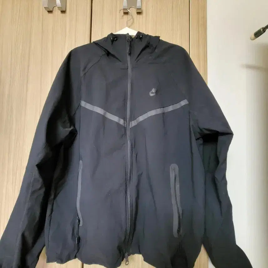 [BUNJANG] Nike Tech Woven Windrunner Jacket / 나이키 테크 우븐 바람막이 M