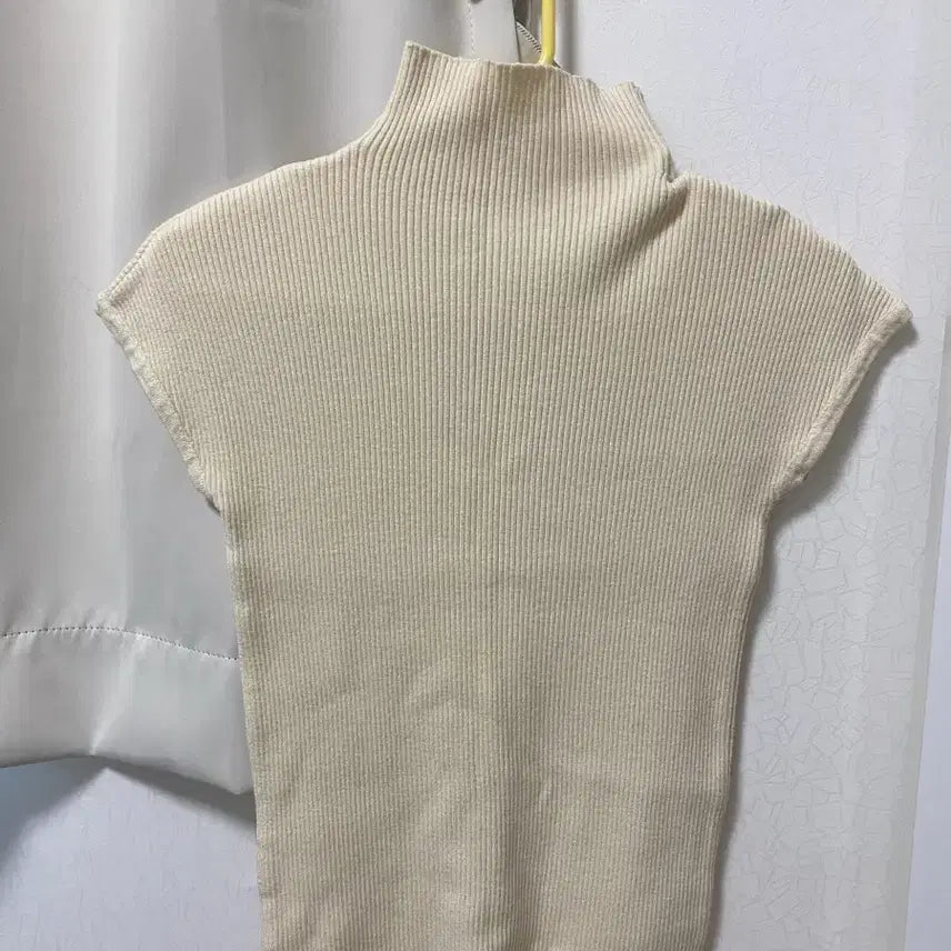 [BUNJANG] Basic Knit Beige/Black Sweater / 반목폴라 니트 베이지, 블랙