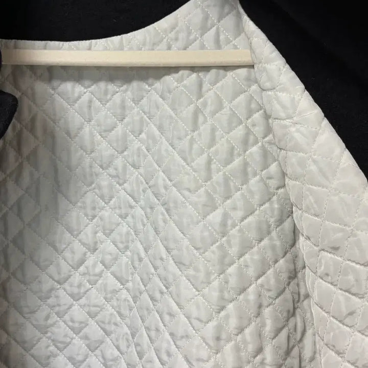 [BUNJANG] Lacoste Leather Varsity Jacket / 라코스테 양가죽배색 바시티자켓