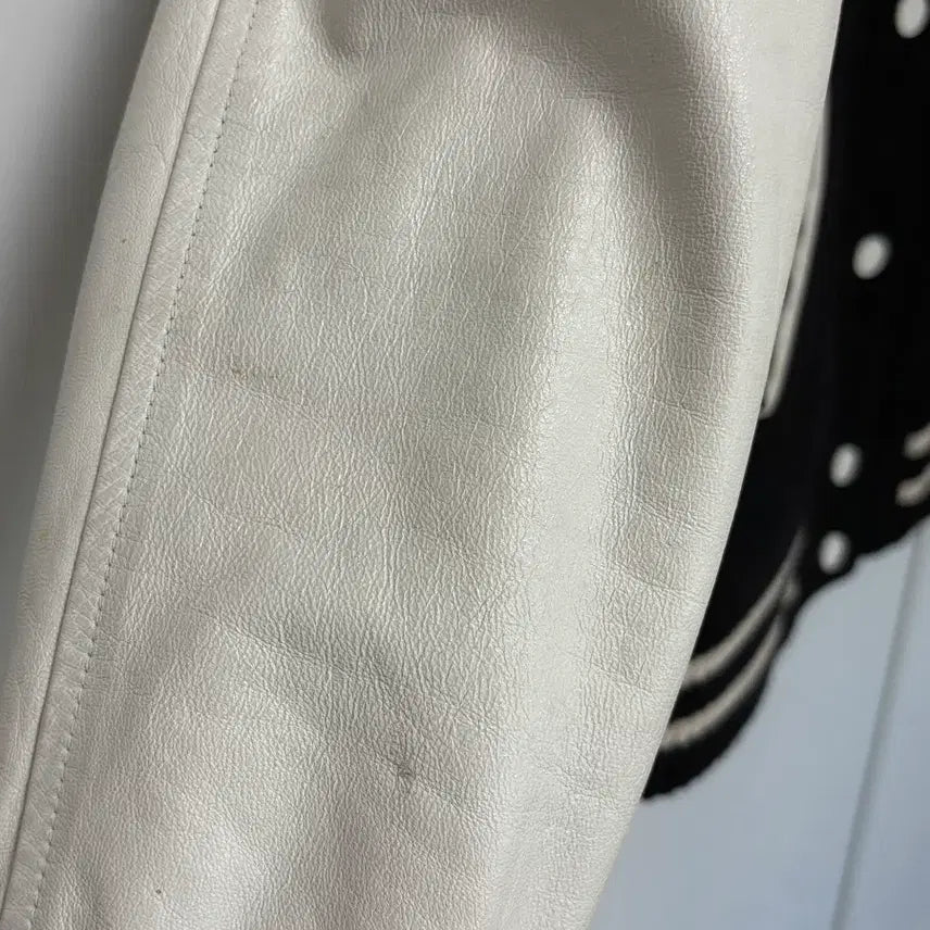 [BUNJANG] Lacoste Leather Varsity Jacket / 라코스테 양가죽배색 바시티자켓