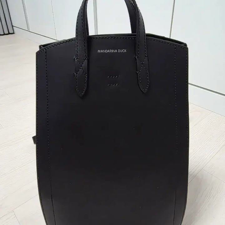 [BUNJANG] Mandarina Duck Black Leather Backpack / 만다리나덕 블랙  백팩