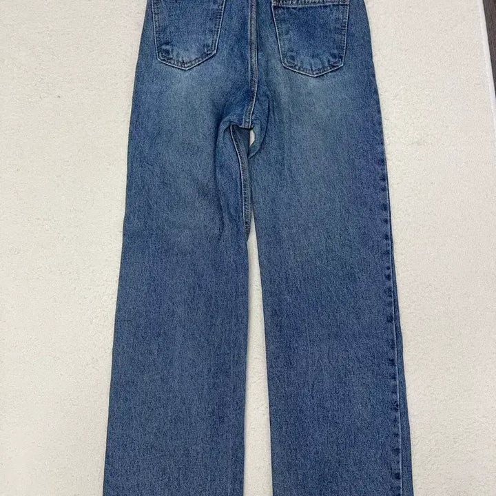 [BUNJANG] Mid-Blue Straight Leg Denim Pants - Size S / 중청 일자바지 S