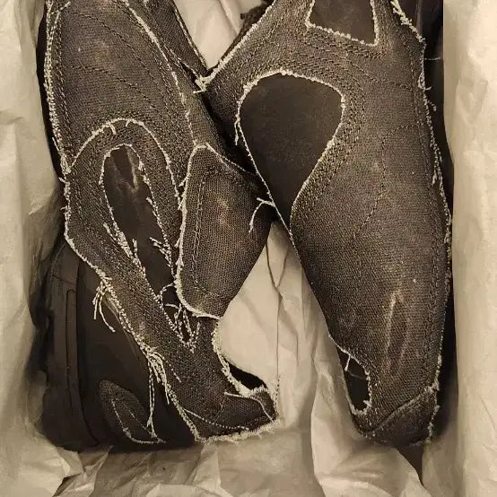 [BUNJANG] JiyongKim x PUMA Sneakers / 지용킴 x 푸마  265,275사이즈. JiyongKim x PUMA