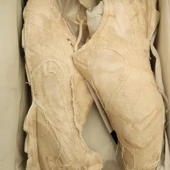 [BUNJANG] JiyongKim x PUMA Sneakers / 지용킴 x 푸마  265,275사이즈. JiyongKim x PUMA