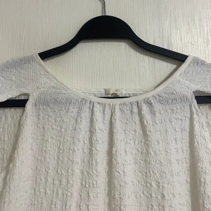 [BUNJANG] Hocus Pocus Crochet Cutout Balloon Dress / 호쿠스포쿠스 크로셰 컷아웃 벌룬 드레스