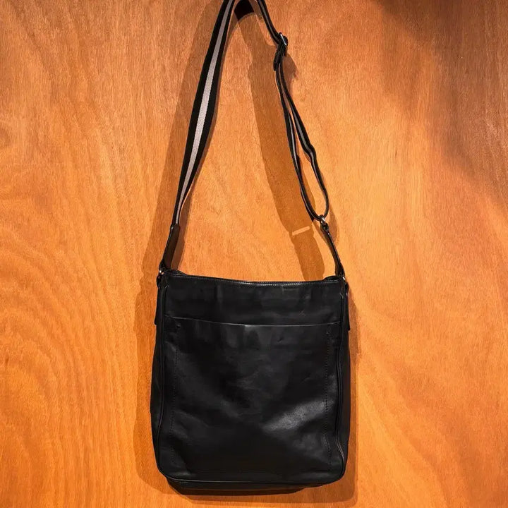 [BUNJANG] Bally Cowhide Leather Crossbody Bag / BALLY 발리 카우레더 크로스백