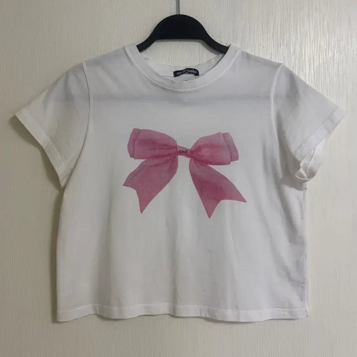 [SOLD OUT] 에즈이프캘리 화이트 리본 반팔 티셔츠