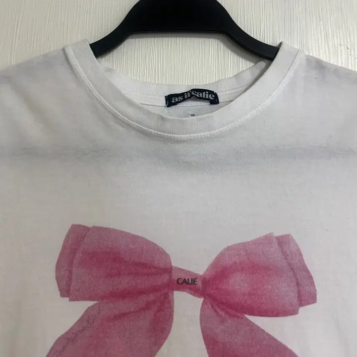 [SOLD OUT] 에즈이프캘리 화이트 리본 반팔 티셔츠