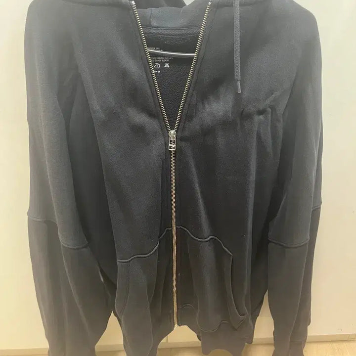 [BUNJANG] Giordano Black Hooded Zip-up M / 지오다노 블랙 후드집업 M