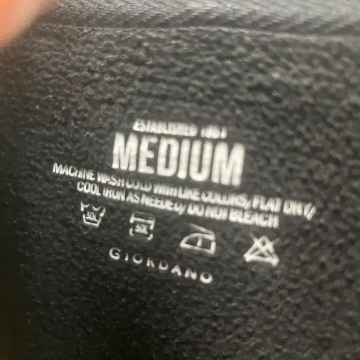 [BUNJANG] Giordano Black Hooded Zip-up M / 지오다노 블랙 후드집업 M