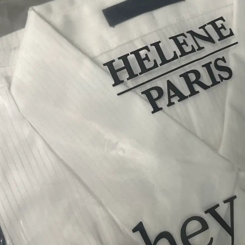 [SOLD OUT] 헬레네 파리스 여성 HELENE PARIS 흰색 셔츠 새상품