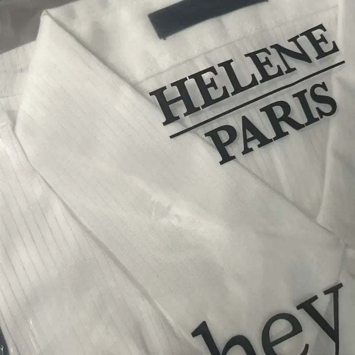 [SOLD OUT] 헬레네 파리스 여성 HELENE PARIS 흰색 셔츠 새상품